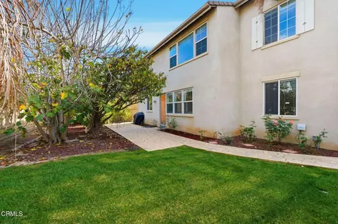 Exterior - 3325 Eagle Bend Ln, Oxnard, CA 93036 photo 1 of 8