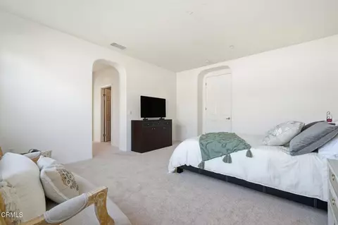 Bedroom - 3325 Eagle Bend Ln, Oxnard, CA 93036 photo 5 of 8