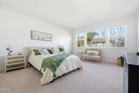 Bedroom - 3325 Eagle Bend Ln, Oxnard, CA 93036 photo 3 of 8