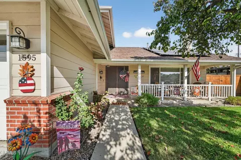 1595 Lyndhurst Ave, Camarillo, CA 93010