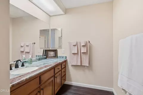 Bath - 3429 Rio Hato Ct, Camarillo, CA 93010 photo 3 of 4