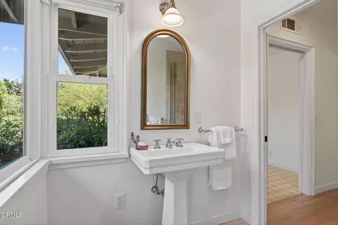 Bath - 203 Foothill Rd, Ojai, CA 93023 photo 3 of 3