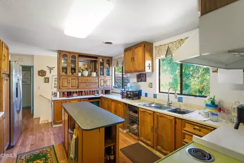 Kitchen - 1400 Park Dr, Ojai, CA 93023 photo 2 of 2