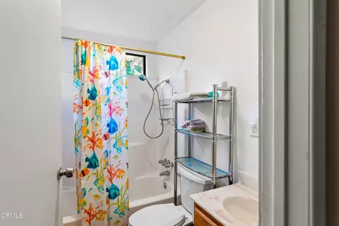Bath - 1400 Park Dr, Ojai, CA 93023 photo 2 of 2