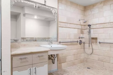 Bath - 2202 Martinique Ln, Oxnard, CA 93035 photo 1 of 5