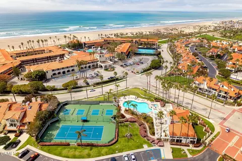 2202 Martinique Ln, Oxnard, CA 93035