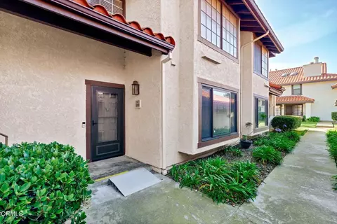 Other - 2202 Martinique Ln, Oxnard, CA 93035 photo 2 of 9