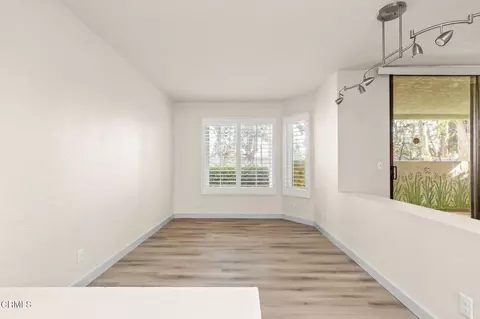 Dining - 2202 Martinique Ln, Oxnard, CA 93035 photo 1 of 1