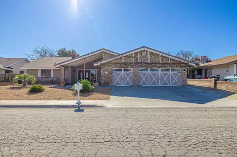 2836 Perfect Pl, Lancaster, CA 93536