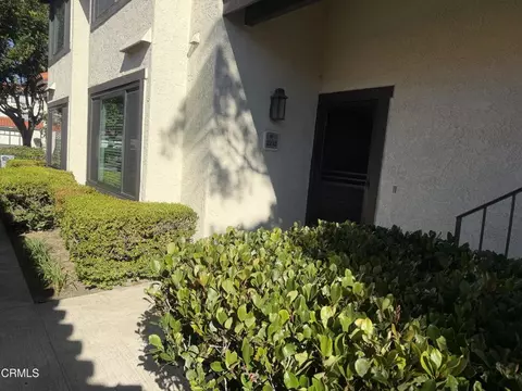 2232 Martinique Ln, Oxnard, CA 93035