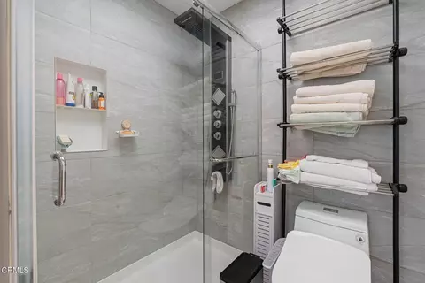 Bath - 4253 Pancho Rd, Camarillo, CA 93012 photo 6 of 6