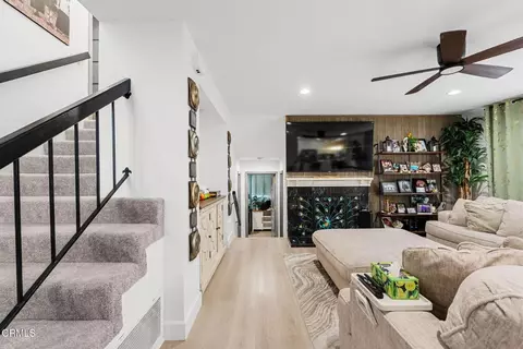 Entry Way - 4253 Pancho Rd, Camarillo, CA 93012 photo 2 of 3