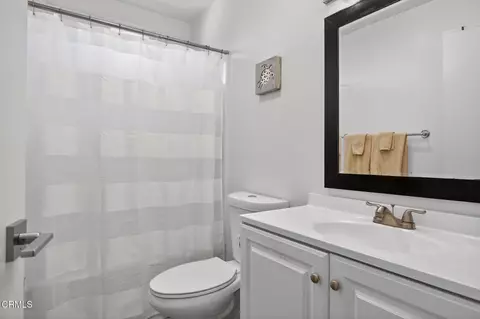 Bath - 137 Santa Monica Ave, Oxnard, CA 93035 photo 2 of 2