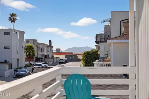 Exterior - 137 Santa Monica Ave, Oxnard, CA 93035 photo 7 of 10