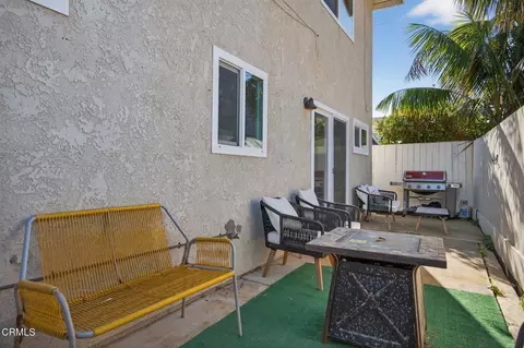Exterior - 137 Santa Monica Ave, Oxnard, CA 93035 photo 9 of 10