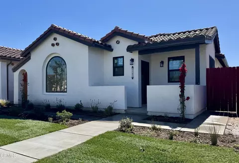 1120 W First St, Oxnard, CA 93030