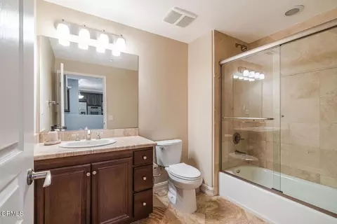 Bath - 1541 Windshore Way, Oxnard, CA 93035 photo 2 of 2