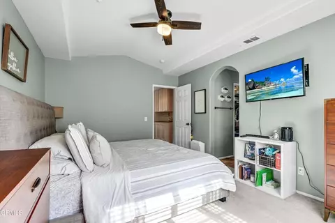 Bedroom - 902 Paseo Brisas Lindas, Oxnard, CA 93030 photo 4 of 4