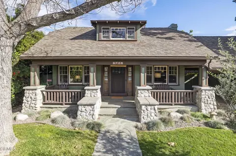 5728 Mammoth Ave, Valley Glen, CA 91401