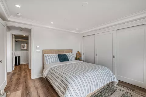 Bedroom - 3365 Ocean Dr, Oxnard, CA 93035 photo 9 of 10