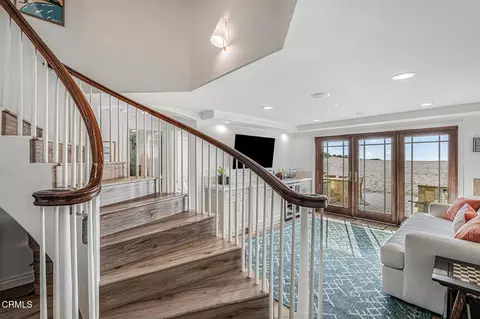 Entry Way - 3365 Ocean Dr, Oxnard, CA 93035 photo 1 of 4