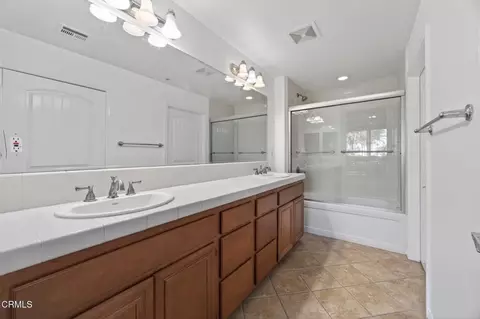 Bath - 3800 Alee Ln, Oxnard, CA 93035 photo 2 of 3