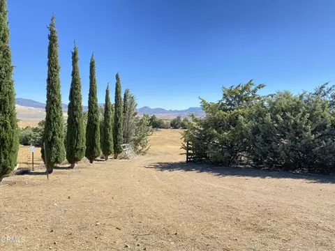 Exterior - 18300 Grant Pl, Tehachapi, CA 93561 photo 8 of 12