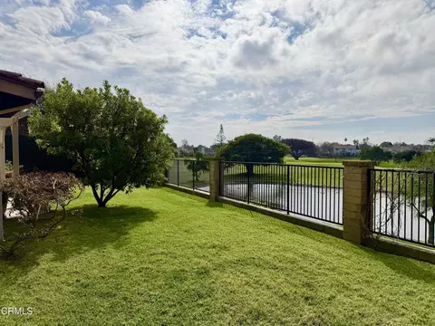 Exterior - 2134 Cold Stream Ct, Oxnard, CA 93036 photo 10 of 13