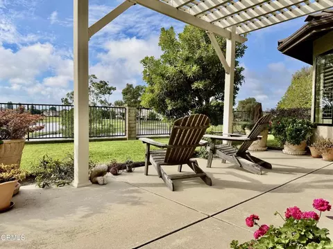 Exterior - 2134 Cold Stream Ct, Oxnard, CA 93036 photo 7 of 13