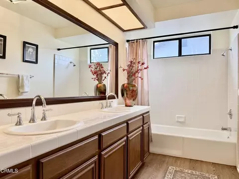 Bath - 2134 Cold Stream Ct, Oxnard, CA 93036 photo 1 of 6