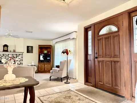 Entry Way - 2134 Cold Stream Ct, Oxnard, CA 93036 photo 1 of 3