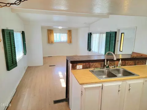 2178 Thrush Ave #J, Oxnard, CA 93033 photo 4