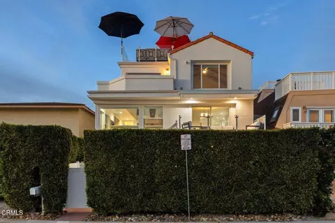 Exterior - 105 Malibu Ave, Oxnard, CA 93035 photo 3 of 8