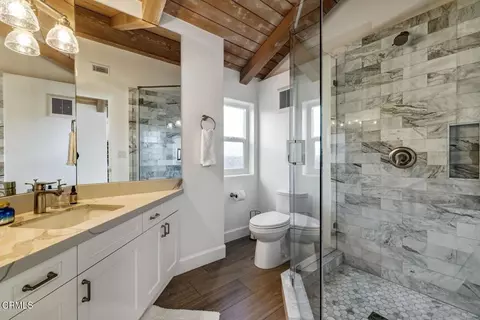 Bath - 105 Malibu Ave, Oxnard, CA 93035 photo 6 of 6