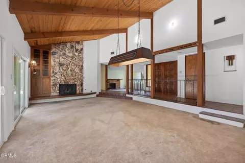 Living - 2170 Ladera Rd, Ojai, CA 93023 photo 2 of 6