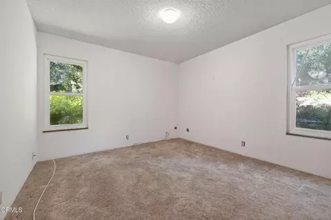 Bedroom - 2170 Ladera Rd, Ojai, CA 93023 photo 4 of 6