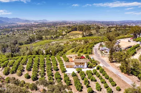 View/Area - 6860 Worth Way, Camarillo, CA 93012 photo 4 of 7