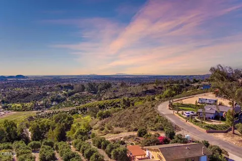 View/Area - 6860 Worth Way, Camarillo, CA 93012 photo 2 of 7