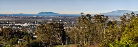 View/Area - 6860 Worth Way, Camarillo, CA 93012 photo 5 of 7