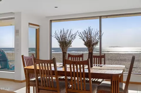 Dining - 2421 Ocean Dr, Oxnard, CA 93035 photo 2 of 3