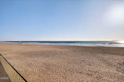 View/Area - 2421 Ocean Dr, Oxnard, CA 93035 photo 6 of 15
