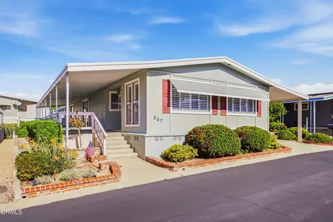 207 Caleta Dr #98, Camarillo, CA 93012