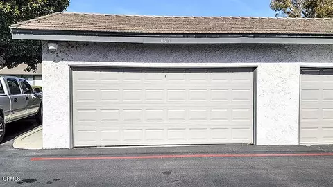 Exterior - 643 Holly Ave, Oxnard, CA 93036 photo 2 of 6