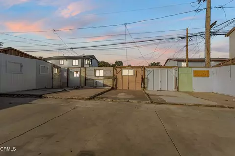 Exterior - 425 W 1st St, Oxnard, CA 93030 photo 7 of 9