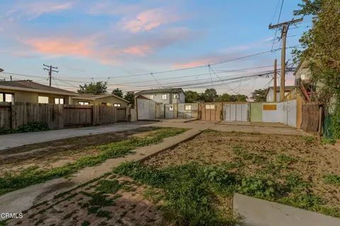 Exterior - 425 W 1st St, Oxnard, CA 93030 photo 5 of 9