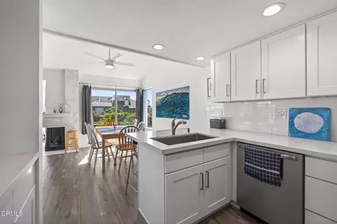 Kitchen - 3464 Sunset Ln, Oxnard, CA 93035 photo 1 of 3