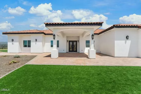 5927 St Maarten Dr, Moorpark, CA 93021