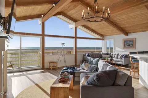 Living - 3445 Ocean Dr, Oxnard, CA 93035 photo 4 of 8