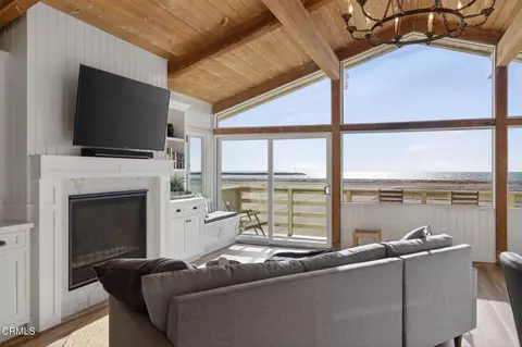 Living - 3445 Ocean Dr, Oxnard, CA 93035 photo 3 of 8