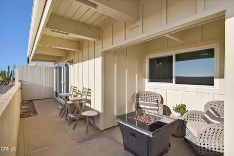 Exterior - 3445 Ocean Dr, Oxnard, CA 93035 photo 2 of 3
